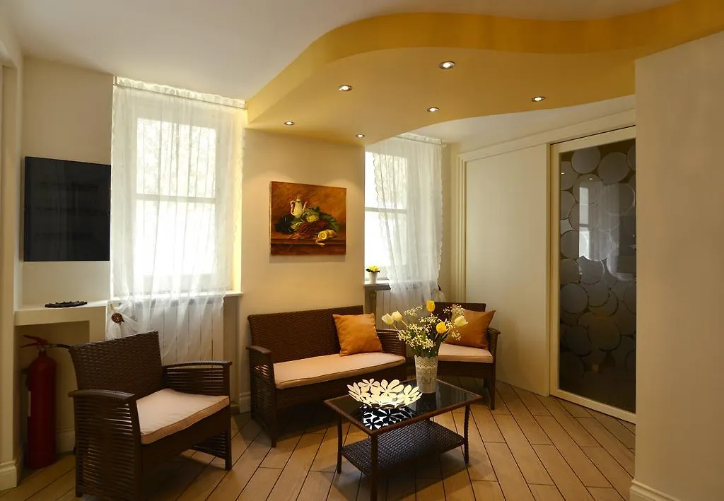 Bed and Breakfast *1*7*4* Via Roma Палермо 3*,